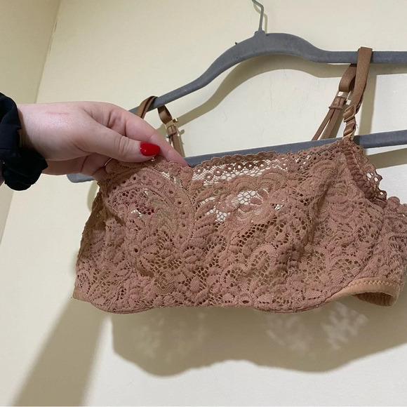 Women’s Aerie Brand Tan Nude Coloured Square Neck Bra Adjustable Straps Size 34B - Picture 5 of 16